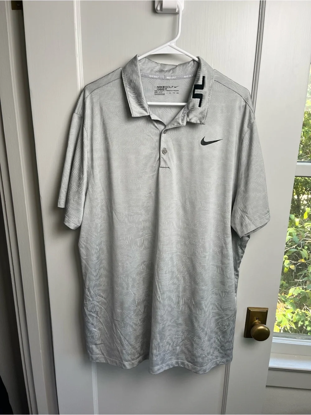 Nike Golf Polo Shirt Men's XXL Dri Fit Standard Fit Gray Jacquard Disney Resort